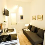 Raffaello Studio Flat